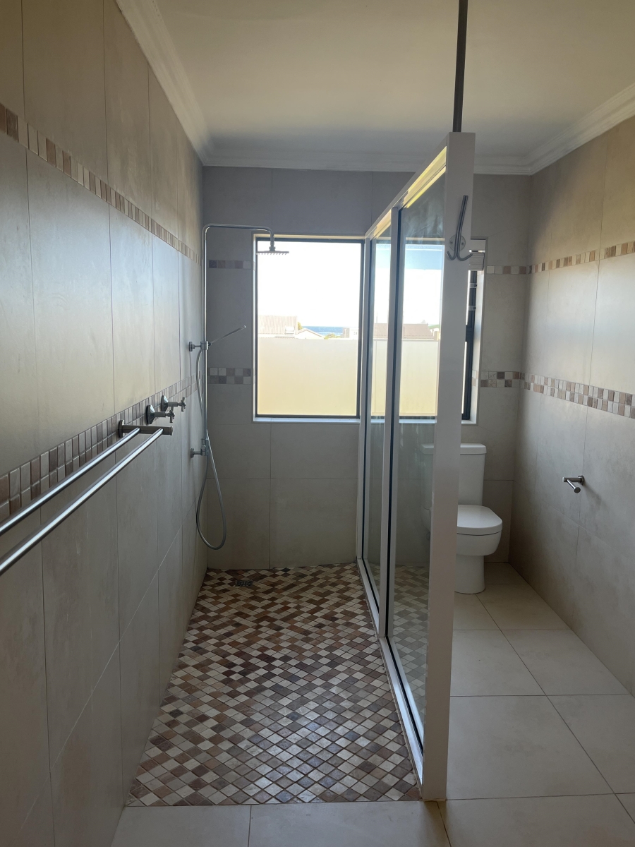 To Let 3 Bedroom Property for Rent in Bettys Bay Western Cape